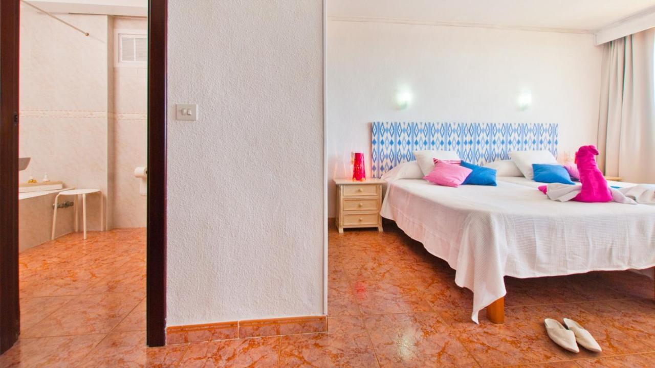 Apartment The Shell Ii, Beach Views And Pool Alcudia  Exterior photo