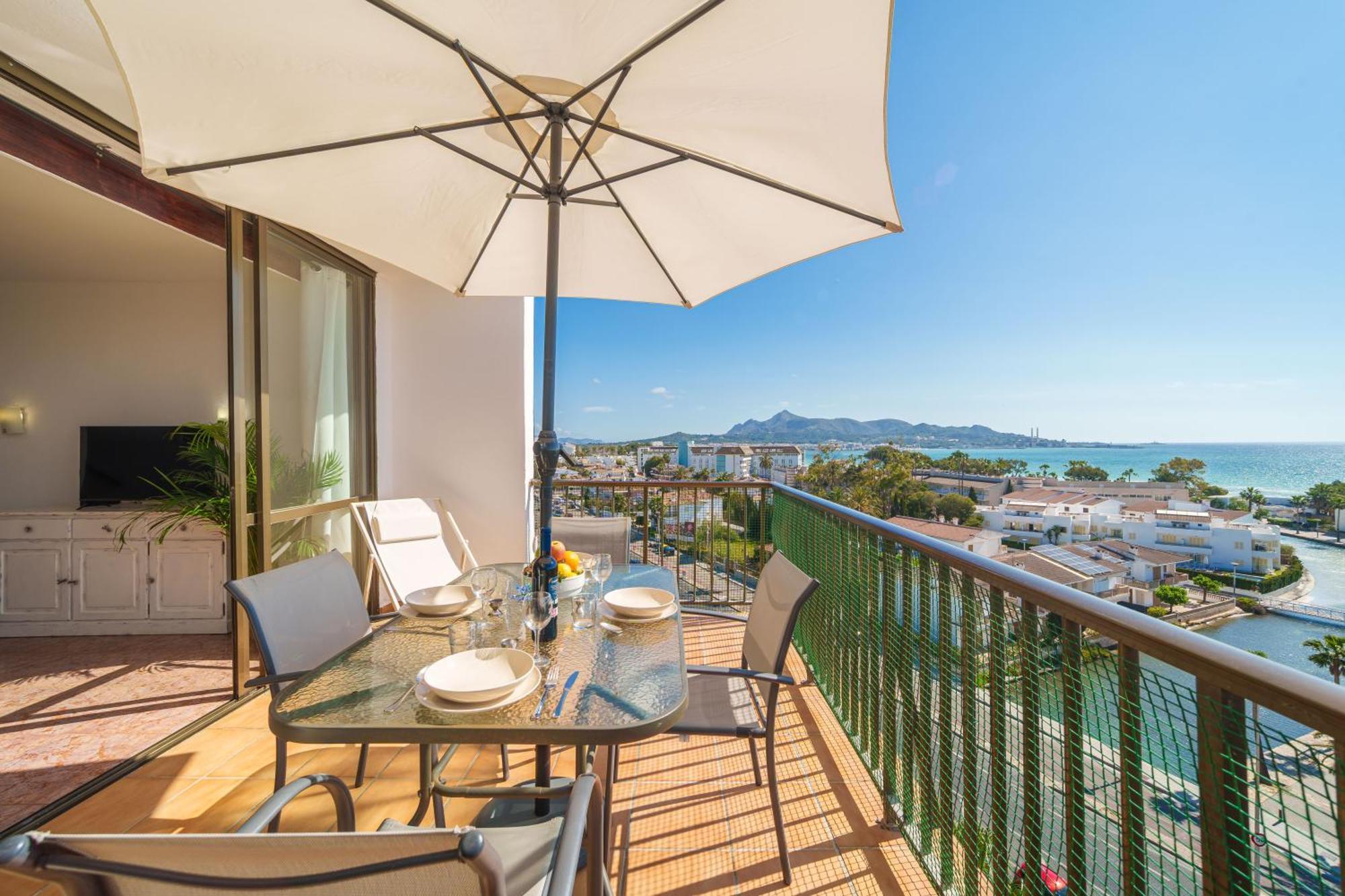 Apartment The Shell Ii, Beach Views And Pool Alcudia  Exterior photo