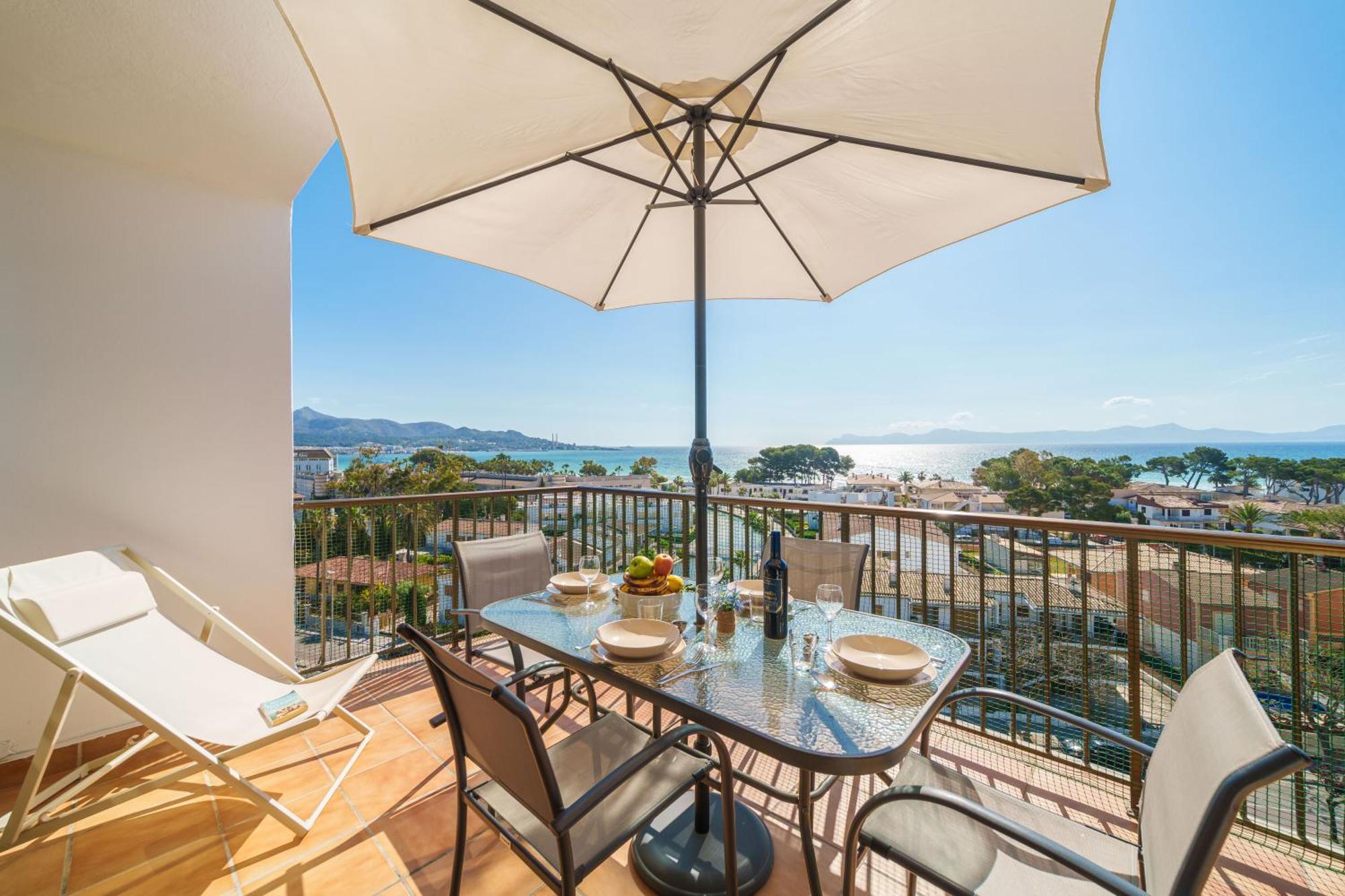 Apartment The Shell Ii, Beach Views And Pool Alcudia  Exterior photo